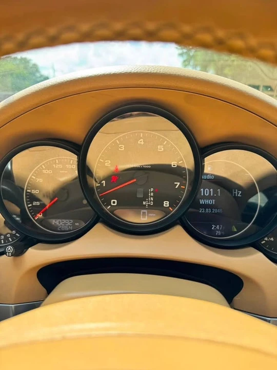 2012 Porsche 958 Cayenne - Image 14 of 20