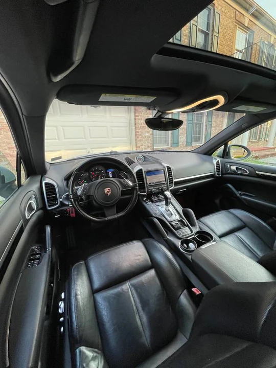 2012 Porsche 958 Cayenne - Image 14 of 24