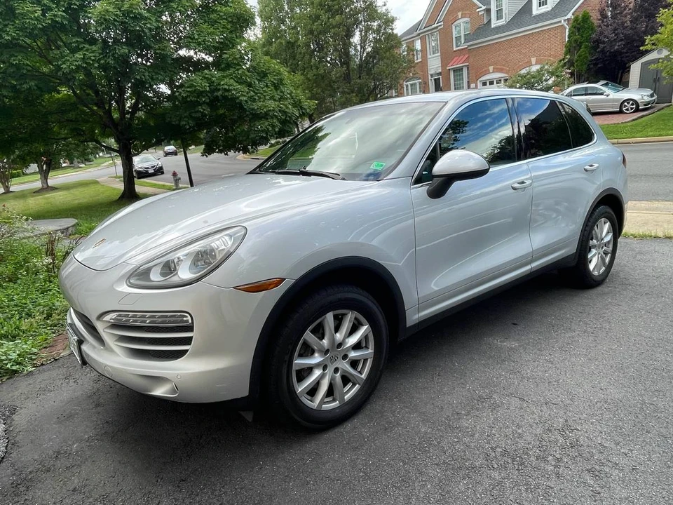 2012 Porsche 958 Cayenne - Image 7 of 24