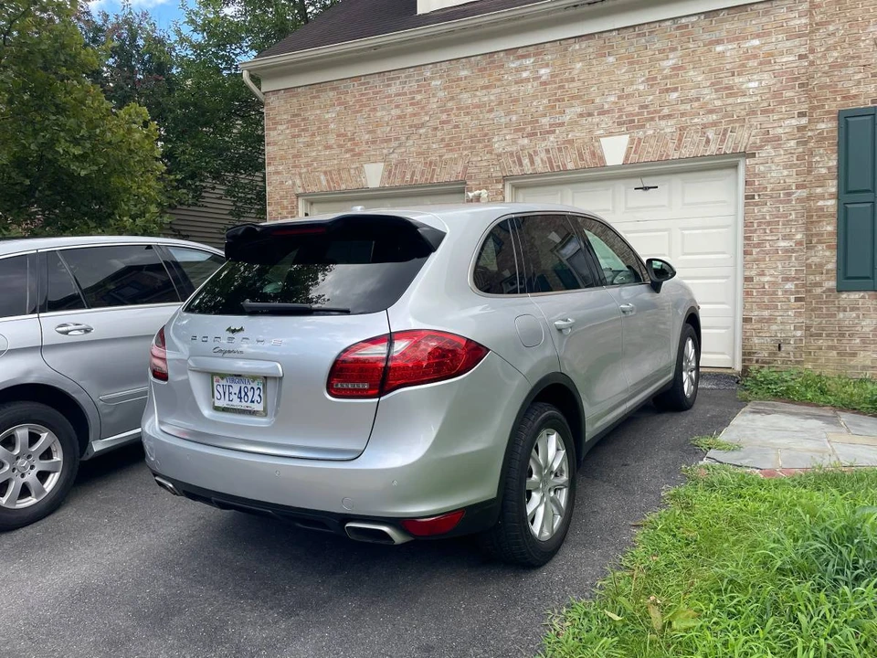 2012 Porsche 958 Cayenne - Image 12 of 24