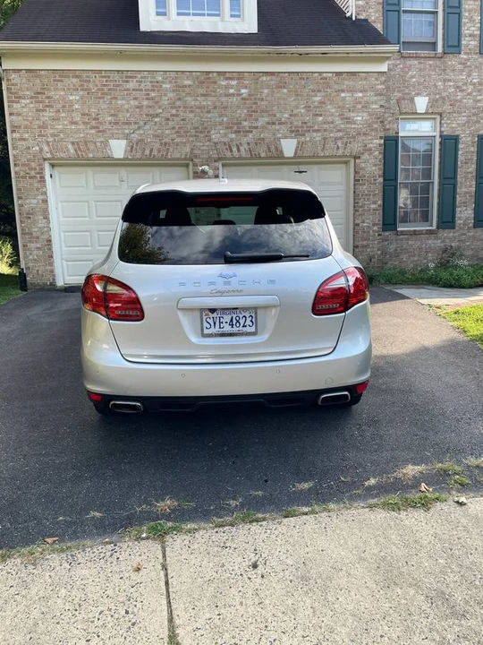 2012 Porsche 958 Cayenne - Image 2 of 24