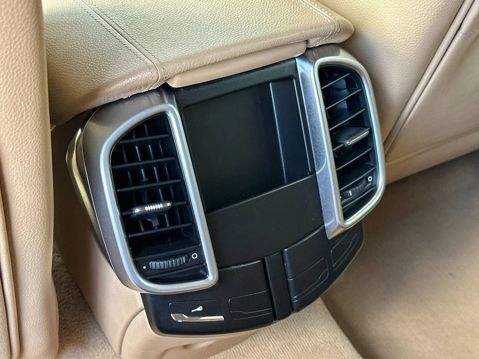 2012 Porsche 958 Cayenne - Image 13 of 21