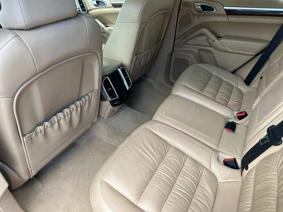 2012 Porsche 958 Cayenne - Image 12 of 21