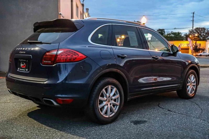 2012 Porsche 958 Cayenne - Image 6 of 12