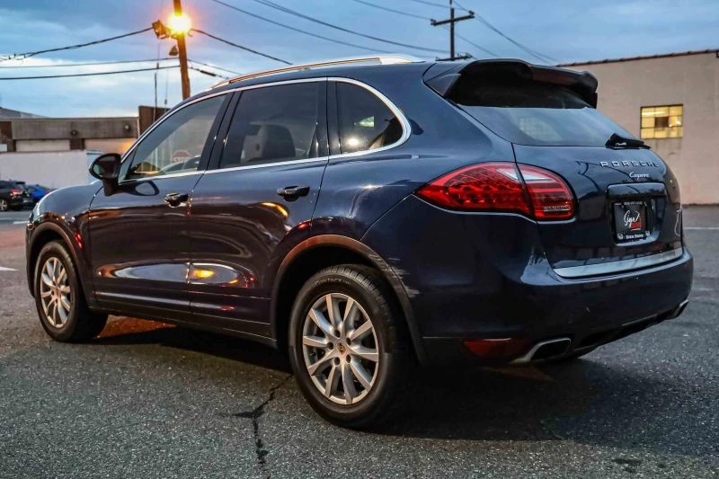 2012 Porsche 958 Cayenne - Image 4 of 12