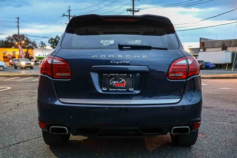 2012 Porsche 958 Cayenne - Image 5 of 12