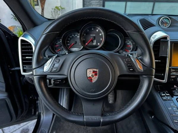2012 Porsche 958 Cayenne - Image 16 of 18