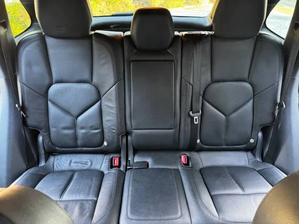2012 Porsche 958 Cayenne - Image 11 of 18