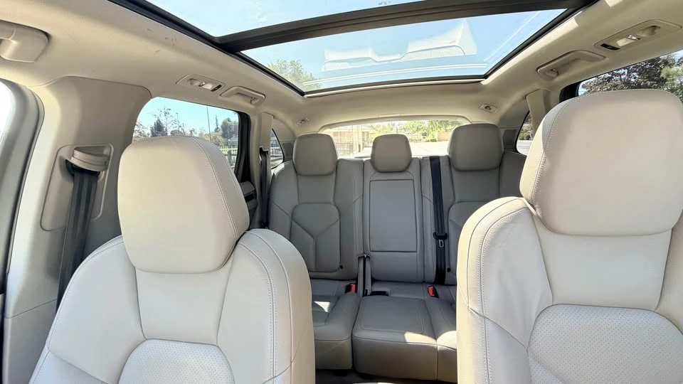 2012 Porsche 958 Cayenne S - Image 14 of 18