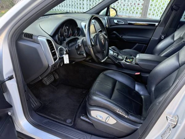 2012 Porsche 958 Cayenne - Image 13 of 21