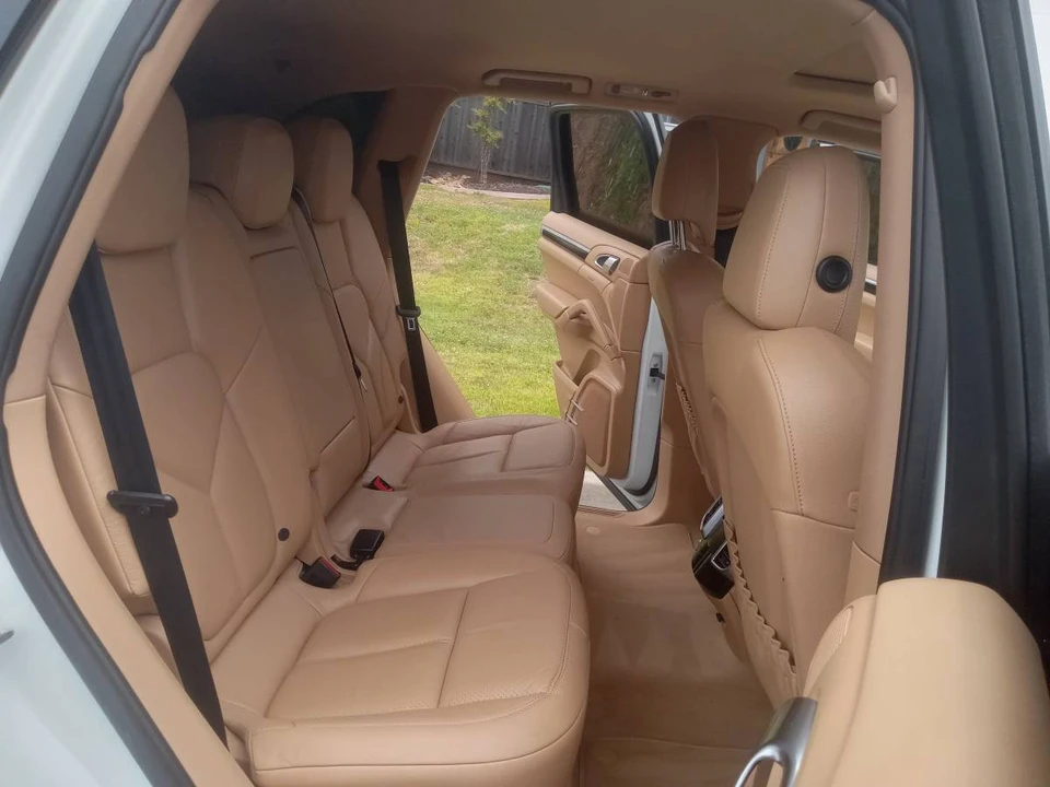2012 Porsche 958 Cayenne - Image 10 of 13