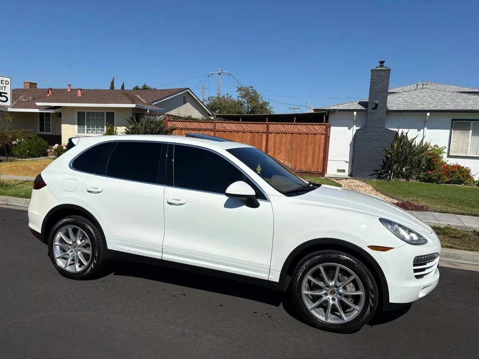 2012 Porsche 958 Cayenne - Image 3 of 13