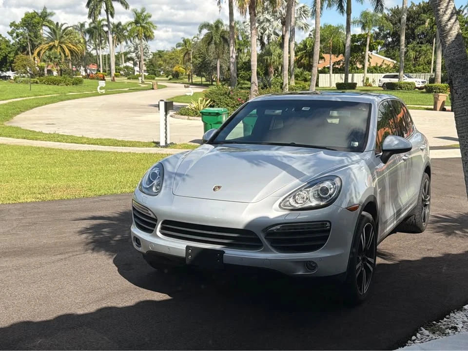 2012 Porsche 958 Cayenne - Image 4 of 4