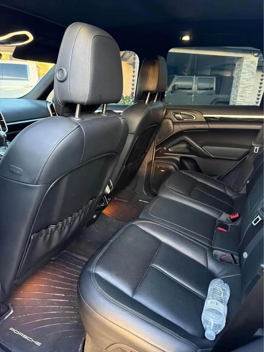 2012 Porsche 958 Cayenne - Image 3 of 4