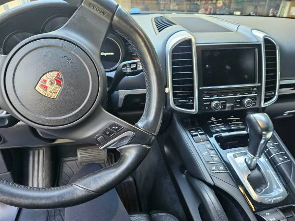 2012 Porsche 958 Cayenne - Image 6 of 18