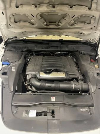 2012 Porsche 958 Cayenne - Image 8 of 11