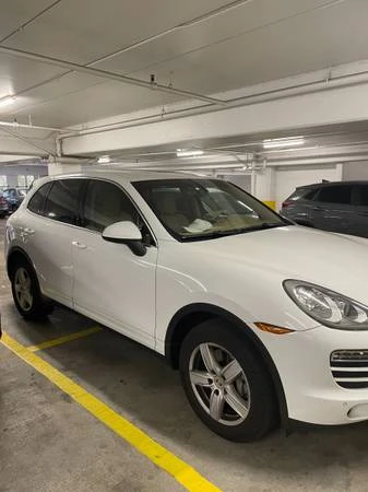 2012 Porsche 958 Cayenne - Image 2 of 11