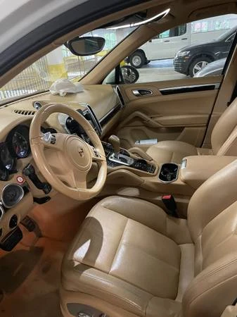 2012 Porsche 958 Cayenne - Image 7 of 11