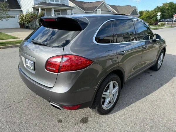 2012 Porsche 958 Cayenne S - Image 4 of 4