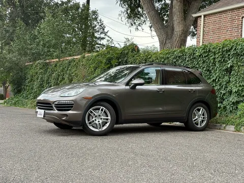 2012 Porsche Cayenne Hybrid S
