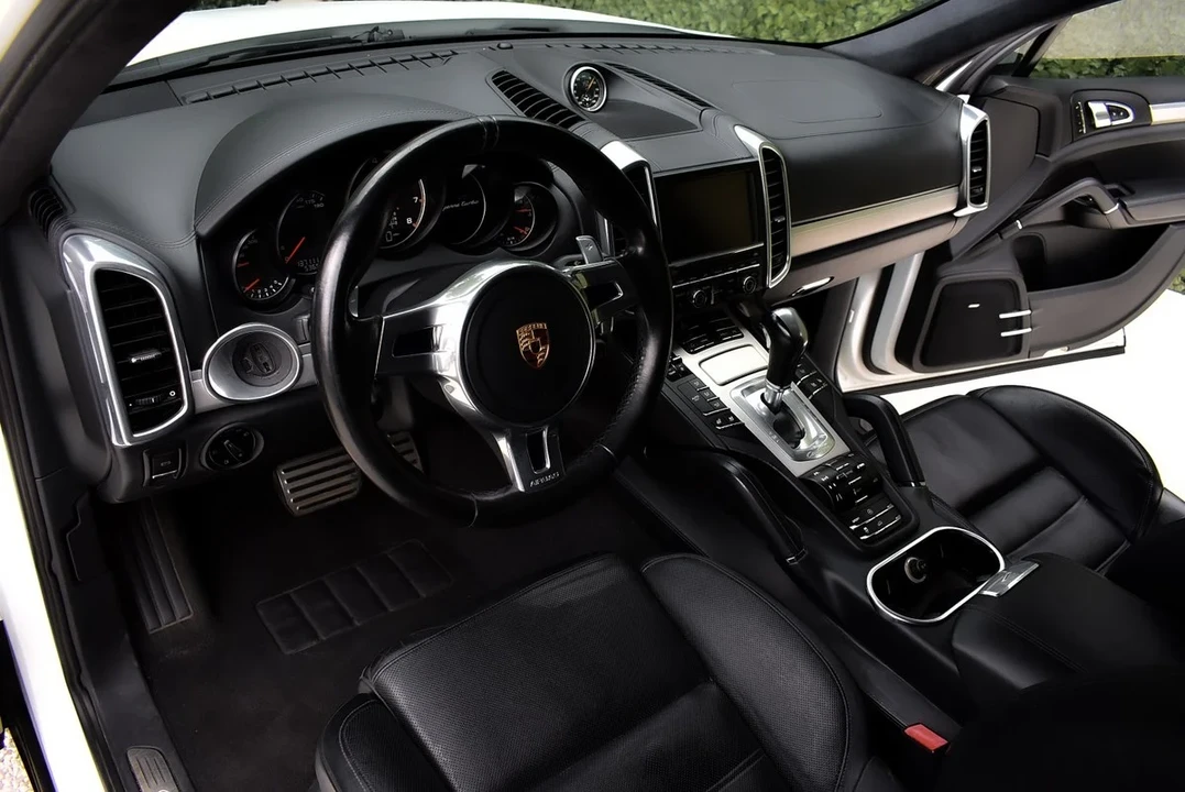 2012 Porsche 958 Cayenne Turbo - Image 19 of 31