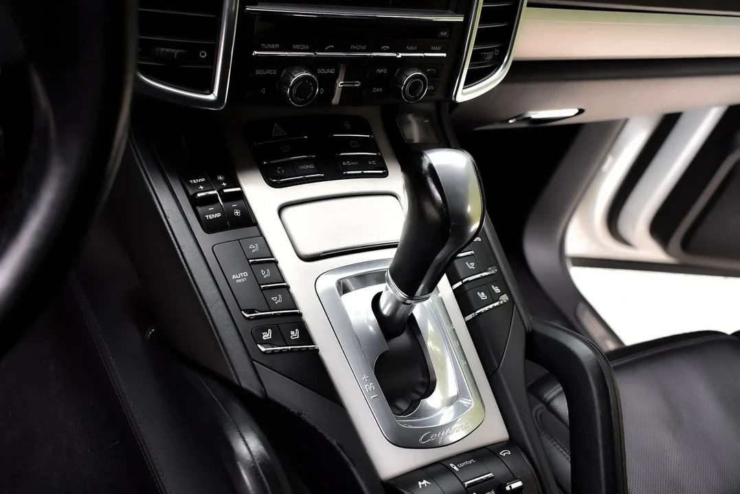 2012 Porsche 958 Cayenne Turbo - Image 22 of 31
