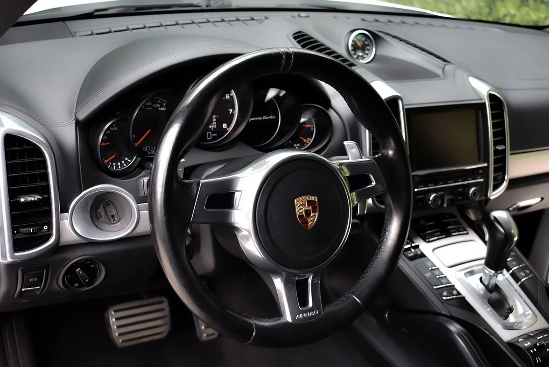 2012 Porsche 958 Cayenne Turbo - Image 23 of 31