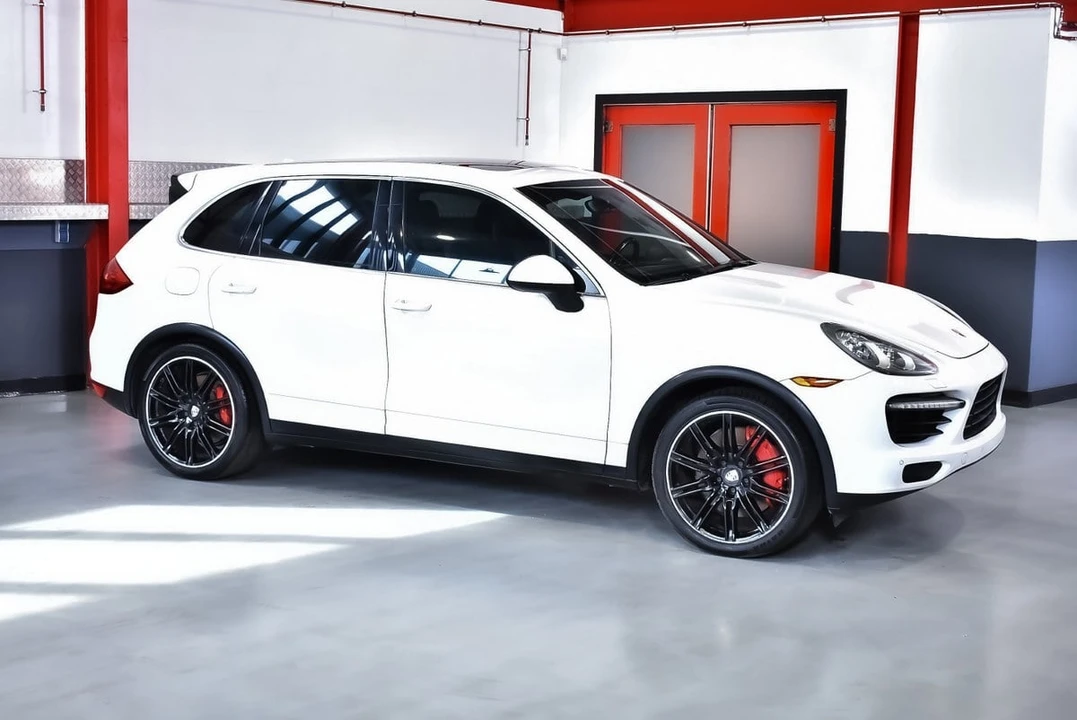 2012 Porsche 958 Cayenne Turbo - Image 7 of 31