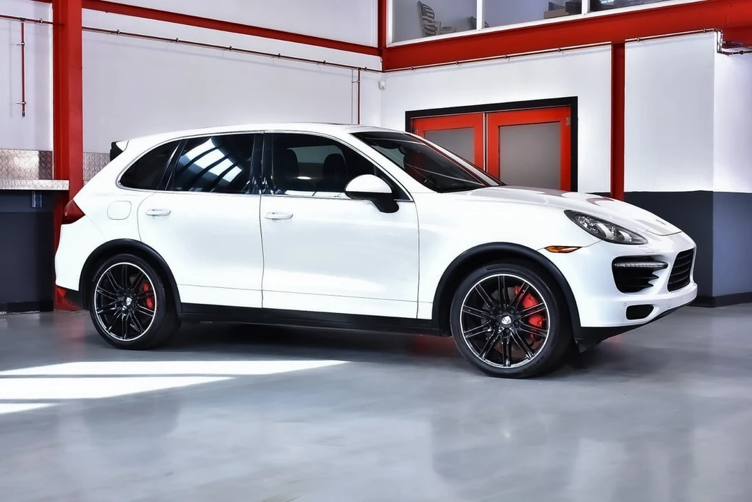 2012 Porsche 958 Cayenne Turbo - Image 8 of 31