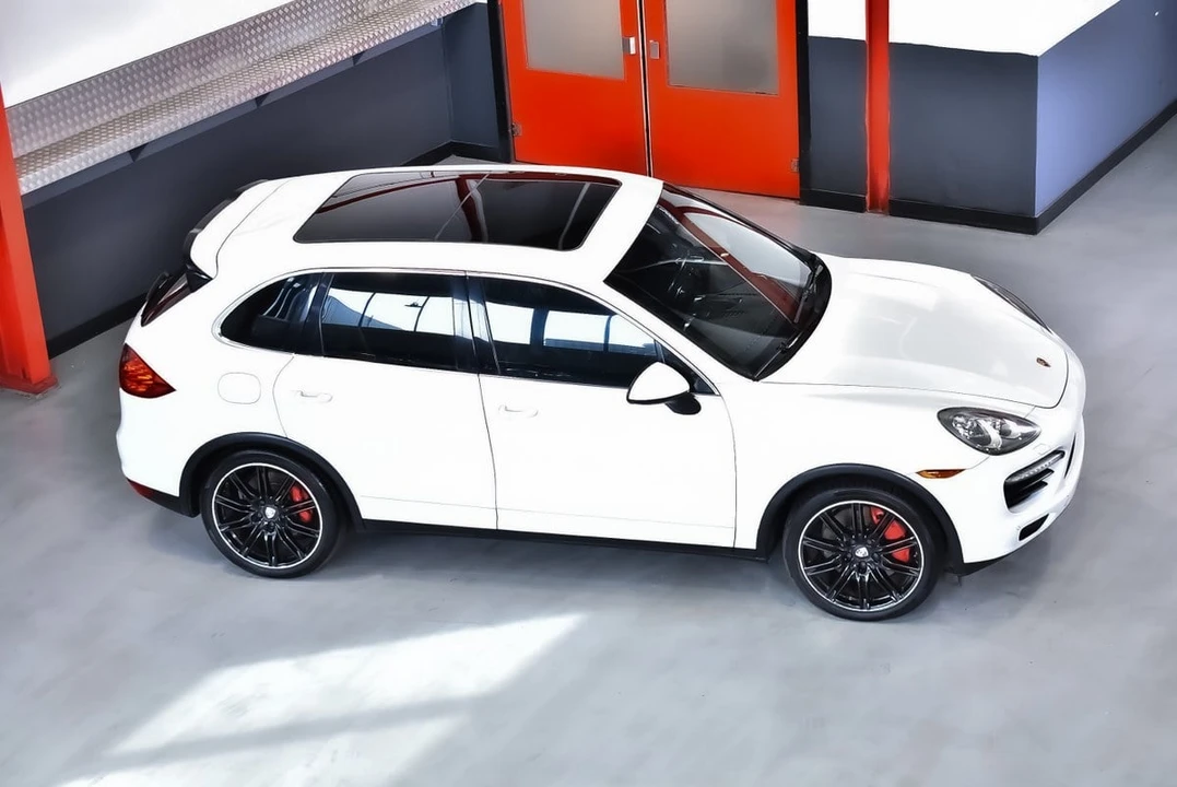 2012 Porsche 958 Cayenne Turbo - Image 13 of 31