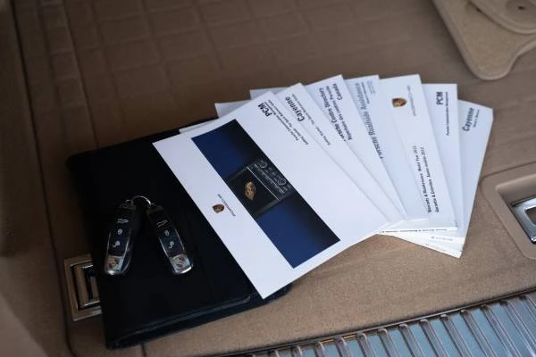 2012 Porsche 958 Cayenne - Image 16 of 16