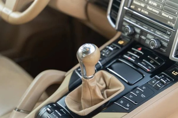 2012 Porsche 958 Cayenne - Image 12 of 16