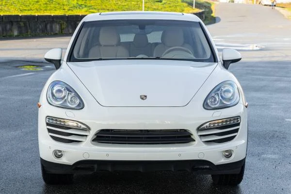 2012 Porsche 958 Cayenne - Image 2 of 16