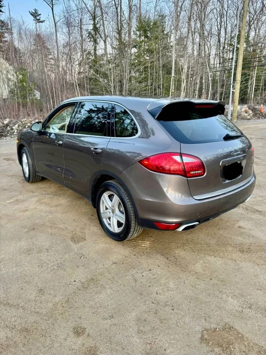 2012 Porsche 958 Cayenne - Image 4 of 12