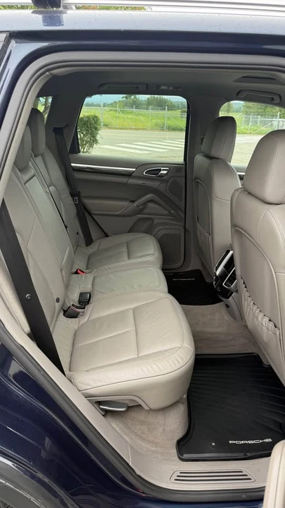 2012 Porsche 958 Cayenne - Image 12 of 17