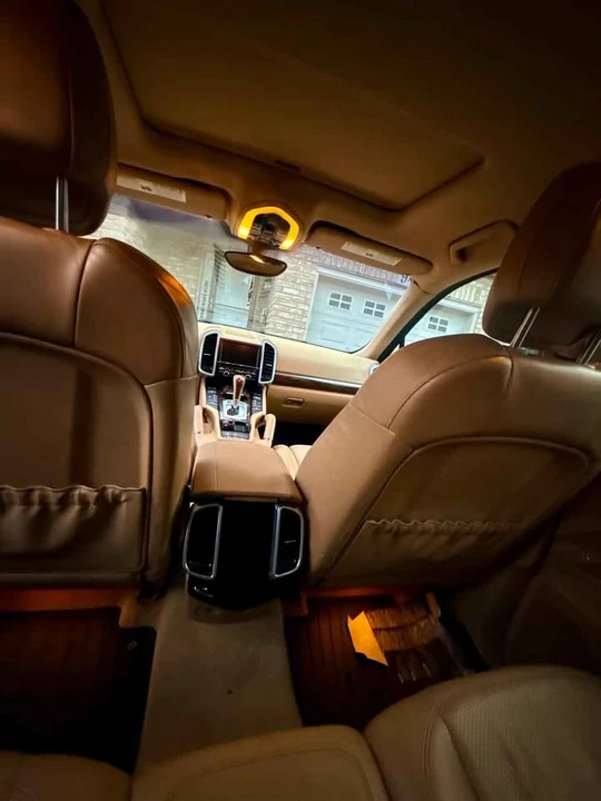 2012 Porsche 958 Cayenne - Image 11 of 13