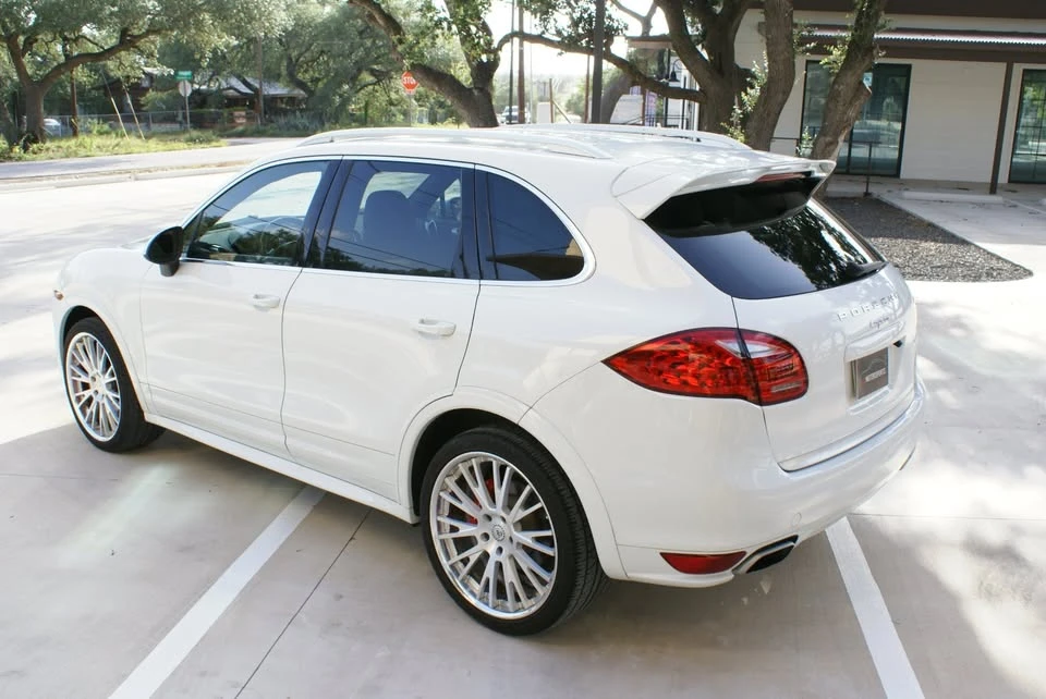2012 Porsche 958 Cayenne - Image 9 of 16