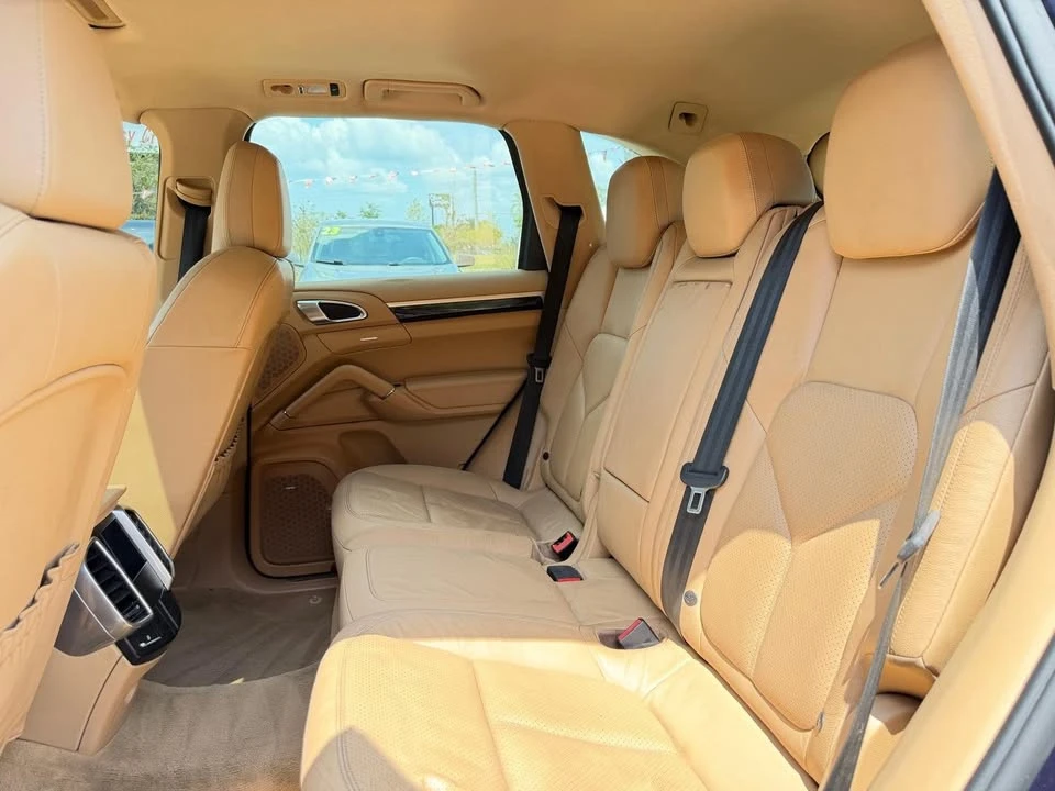 2012 Porsche 958 Cayenne - Image 14 of 19