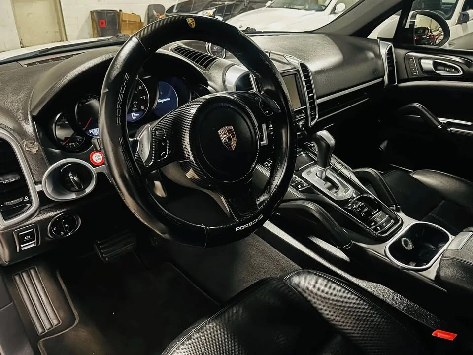 2012 Porsche 958 Cayenne - Image 16 of 20