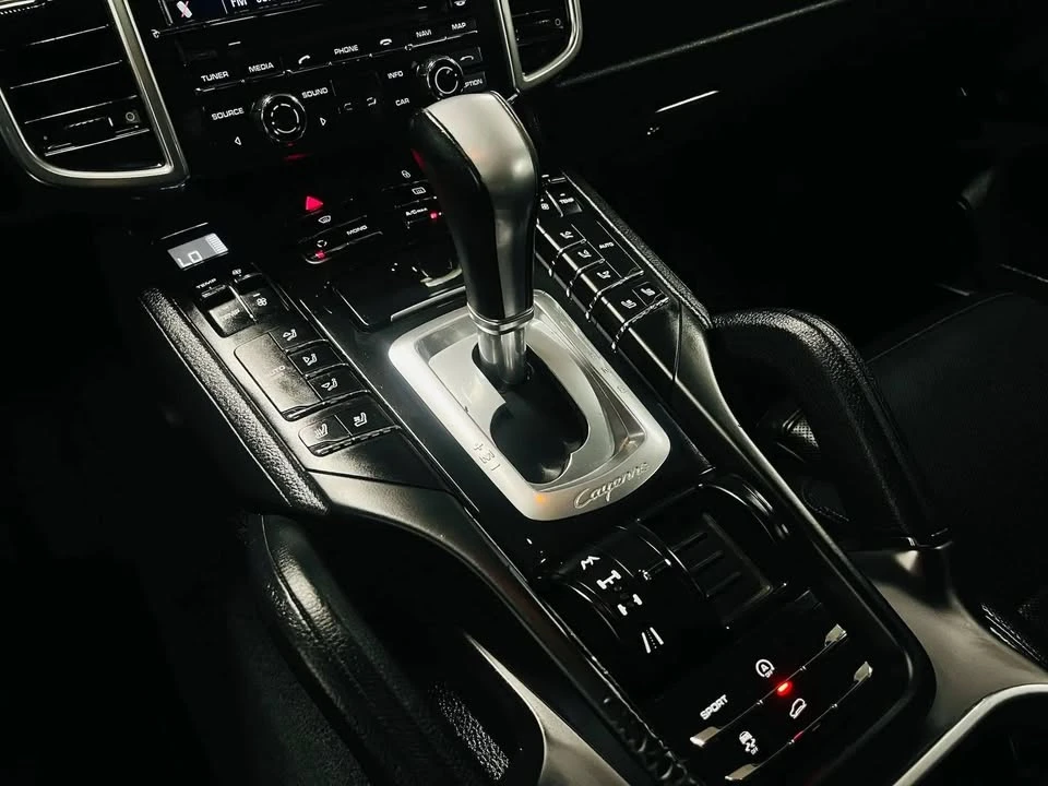 2012 Porsche 958 Cayenne - Image 19 of 20