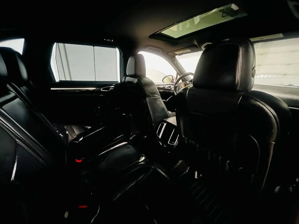 2012 Porsche 958 Cayenne - Image 10 of 20