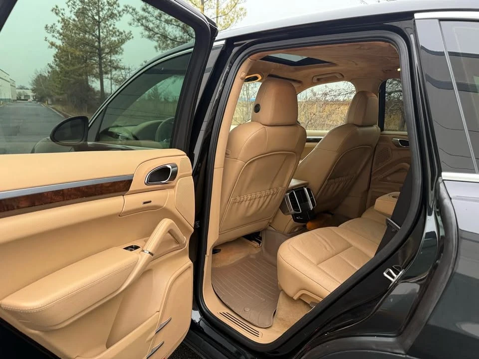 2012 Porsche 958 Cayenne - Image 18 of 20