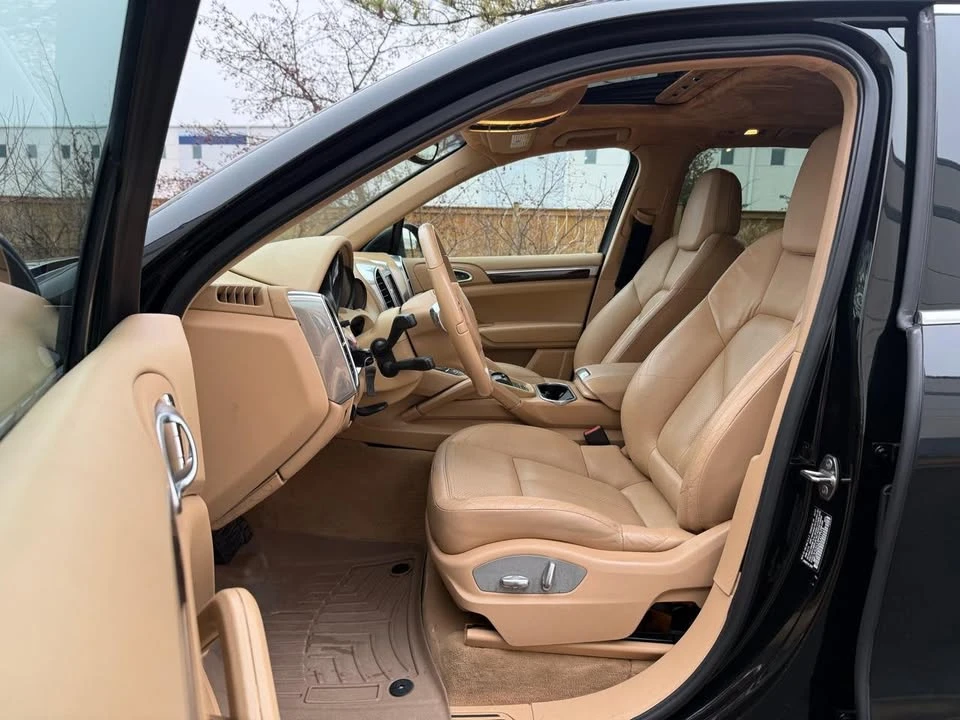 2012 Porsche 958 Cayenne - Image 14 of 20