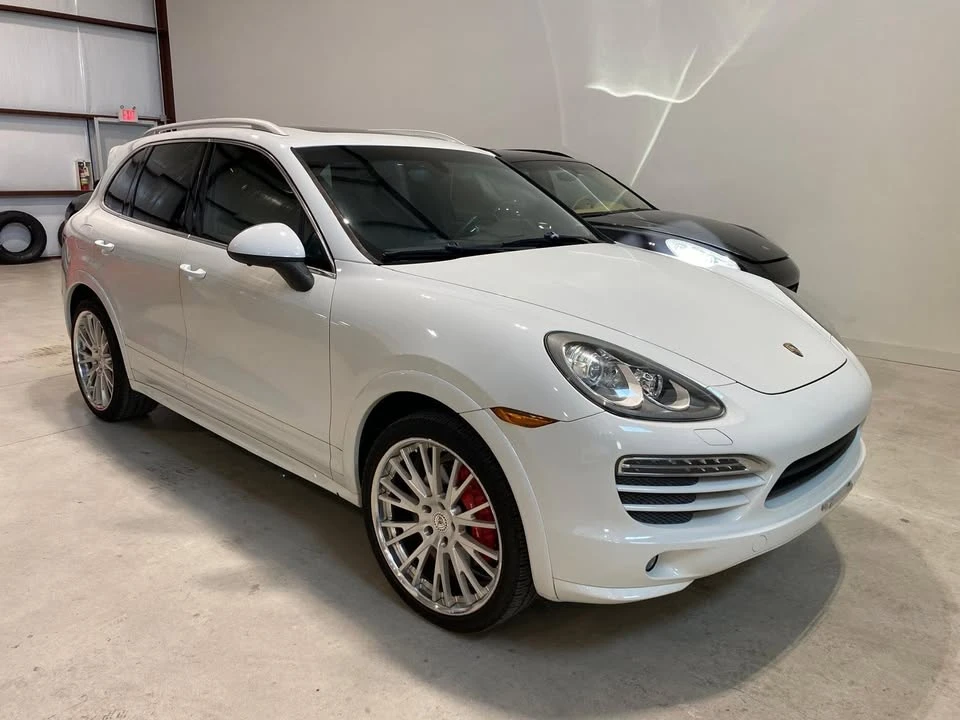 2012 Porsche 958 Cayenne - Image 11 of 16