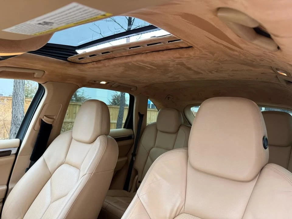 2012 Porsche 958 Cayenne - Image 16 of 20