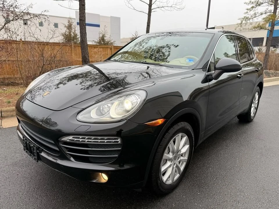 2012 Porsche 958 Cayenne - Image 2 of 20