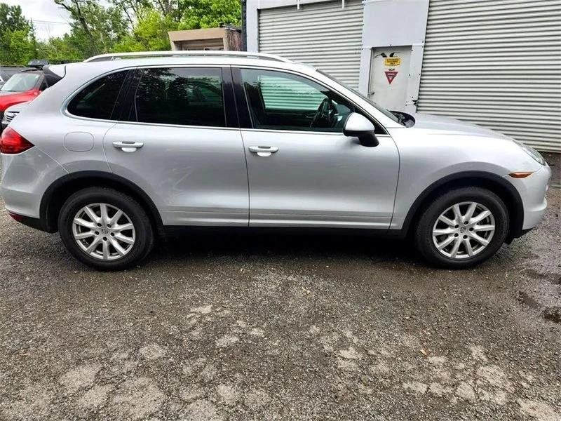 2012 Porsche 958 Cayenne - Image 4 of 20