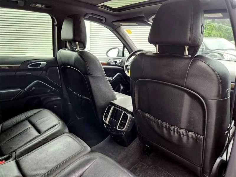 2012 Porsche 958 Cayenne - Image 16 of 20