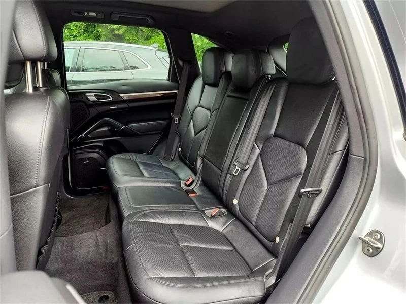 2012 Porsche 958 Cayenne - Image 12 of 20