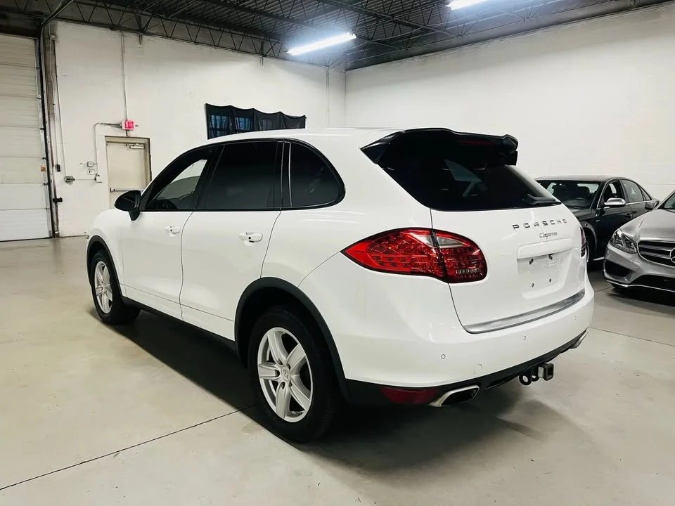 2012 Porsche 958 Cayenne - Image 6 of 20